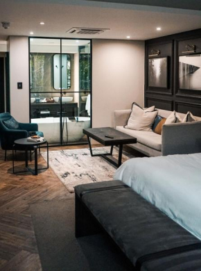 Seven Villa Hotel & Spa